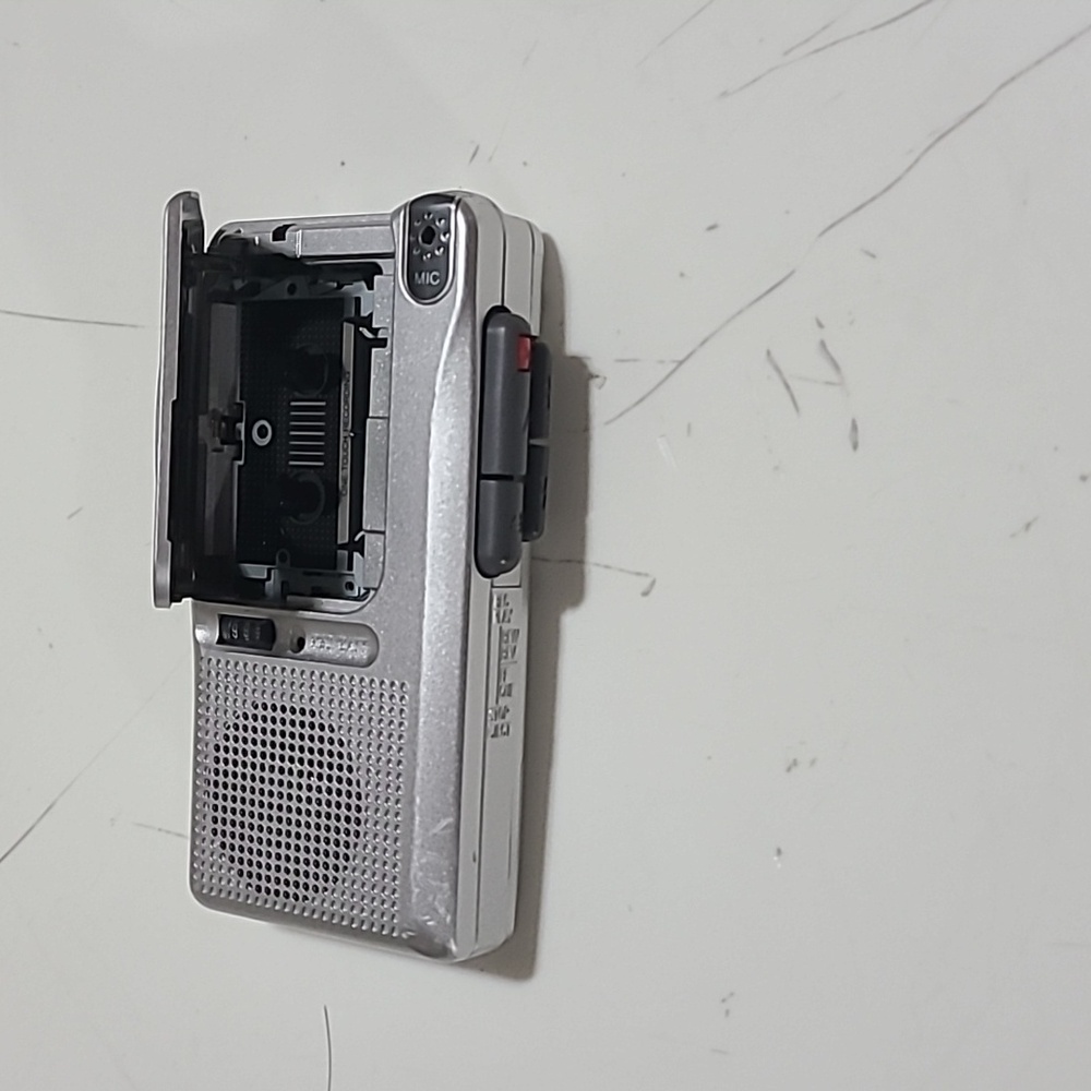 Panasonic Silver Microcassette Recorder Compact and Reliable - Picture 3 of 7
